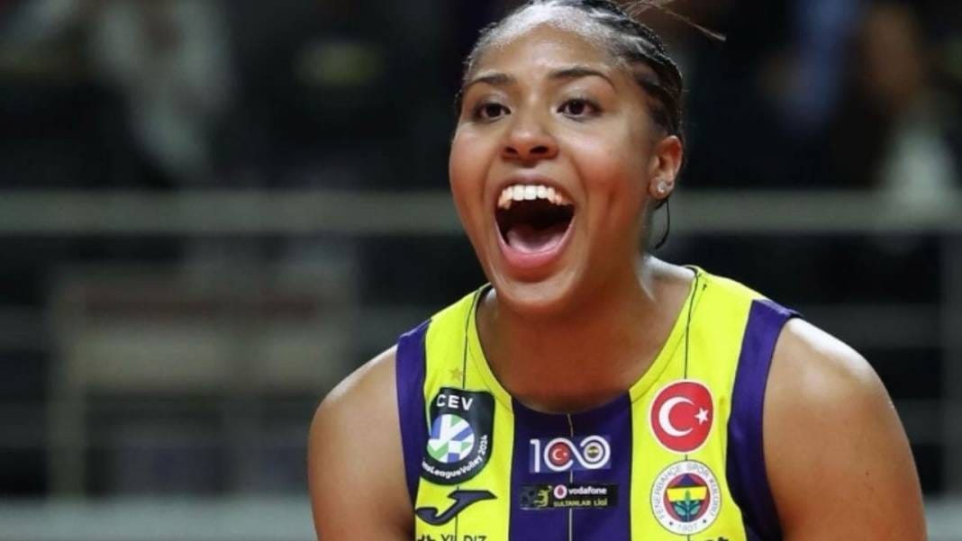 Fenerbahçeli oyuncu Türkiye'yi yıktı 9